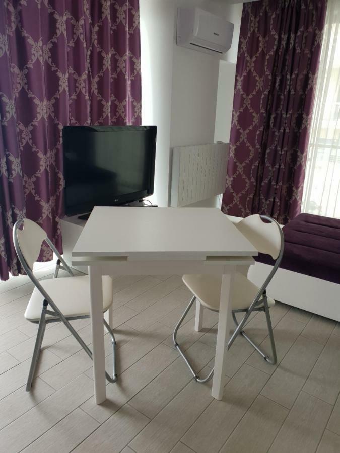 Rubik Apartament มามายา ภายนอก รูปภาพ
