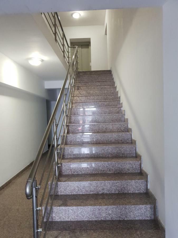 Rubik Apartament มามายา ภายนอก รูปภาพ